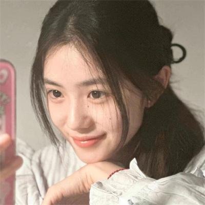 严肃的男人